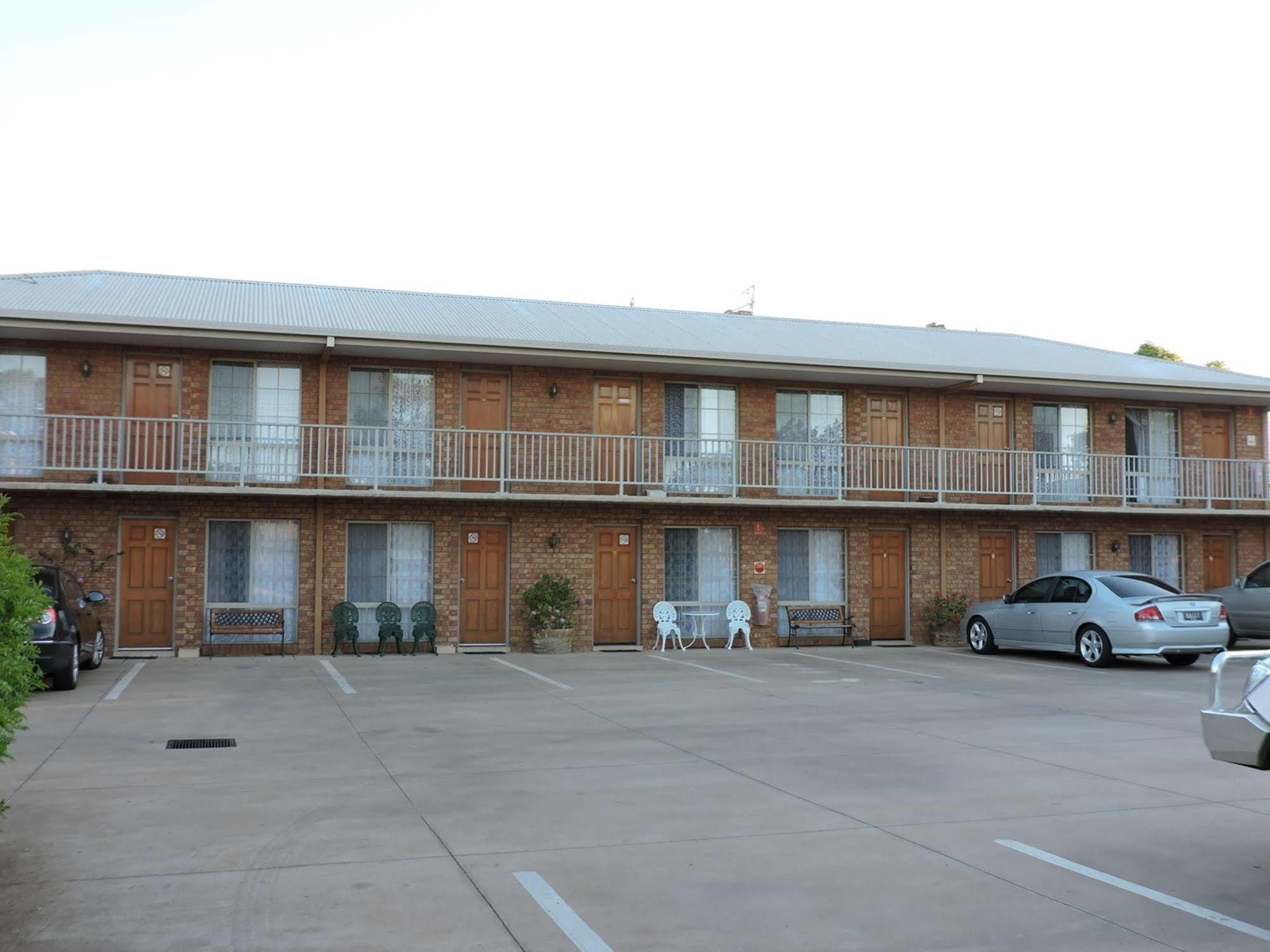 Red Cliffs Colonial Motor Lodge, Mildura Region Exterior photo