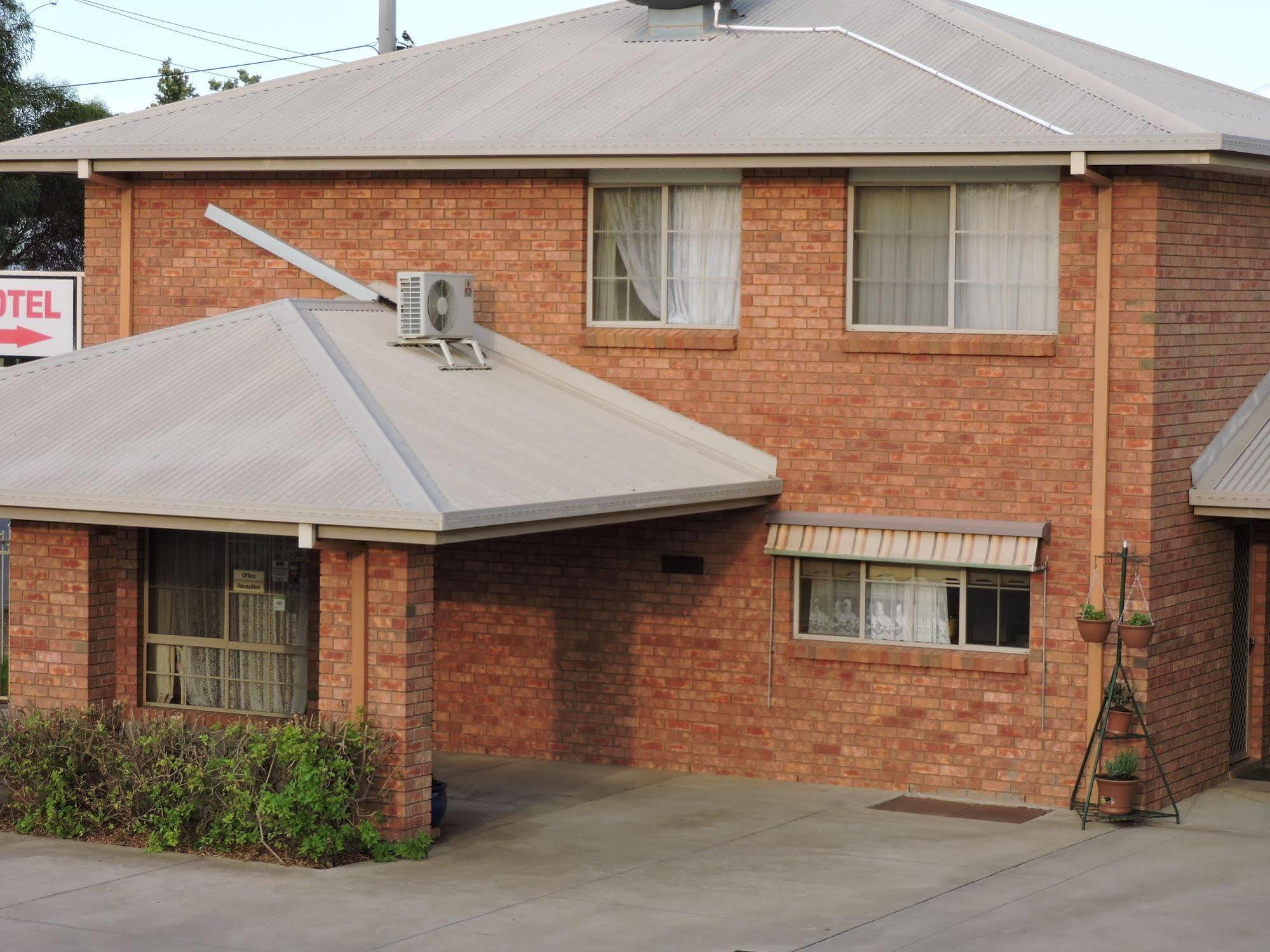 Red Cliffs Colonial Motor Lodge, Mildura Region Exterior photo